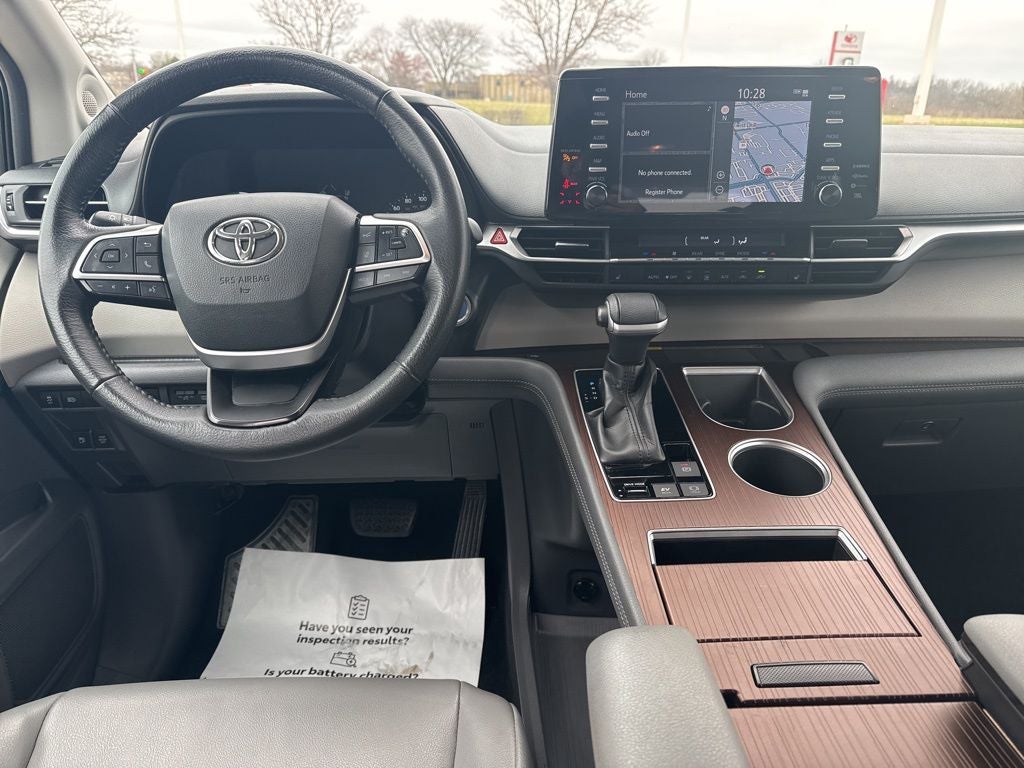 2022 Toyota SIENNA XLE XLE 7 Passenger