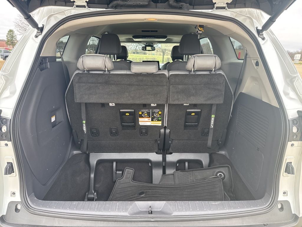 2022 Toyota SIENNA XLE XLE 7 Passenger