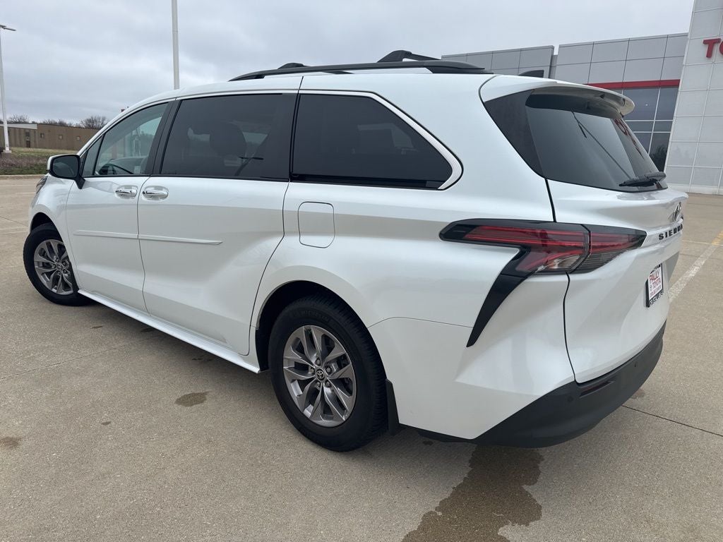 2022 Toyota SIENNA XLE XLE 7 Passenger