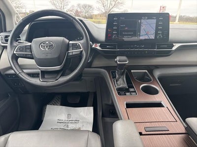 2022 Toyota SIENNA XLE XLE 7 Passenger