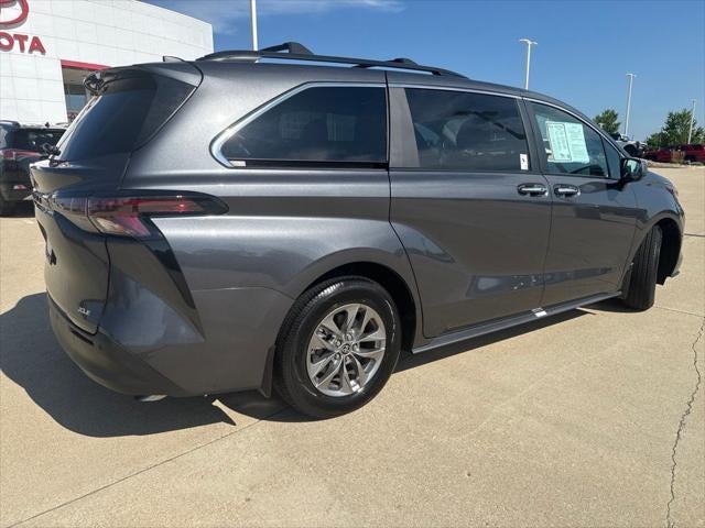 2025 Toyota Sienna XLE 7 Passenger TOYOTA GOLD CERTIFIED