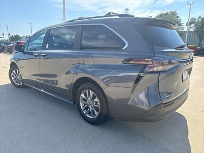 2025 Toyota Sienna XLE 7 Passenger TOYOTA GOLD CERTIFIED