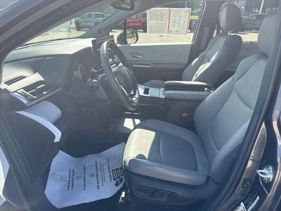 2025 Toyota Sienna XLE 7 Passenger TOYOTA GOLD CERTIFIED