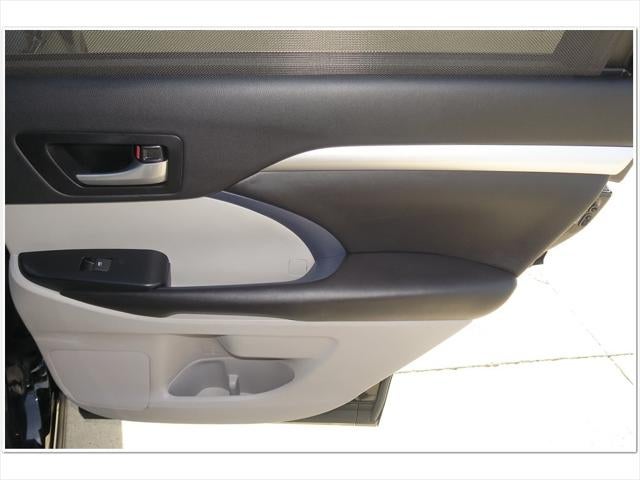 2017 Toyota HIGHLANDER XLE TOYOTA SILVER CERTIFIED