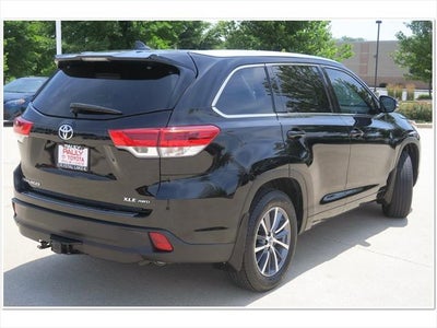 2017 Toyota HIGHLANDER XLE TOYOTA SILVER CERTIFIED