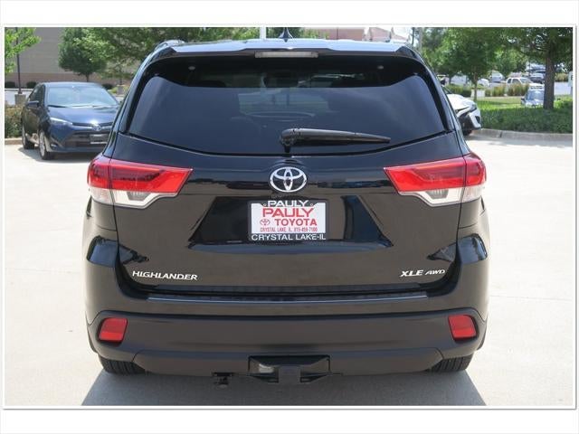 2017 Toyota HIGHLANDER XLE TOYOTA SILVER CERTIFIED