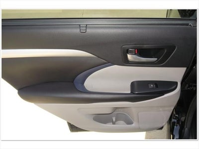 2017 Toyota HIGHLANDER XLE TOYOTA SILVER CERTIFIED