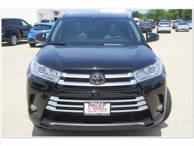 2017 Toyota HIGHLANDER XLE TOYOTA SILVER CERTIFIED