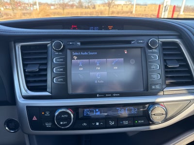 2019 Toyota HIGHLANDER XLE