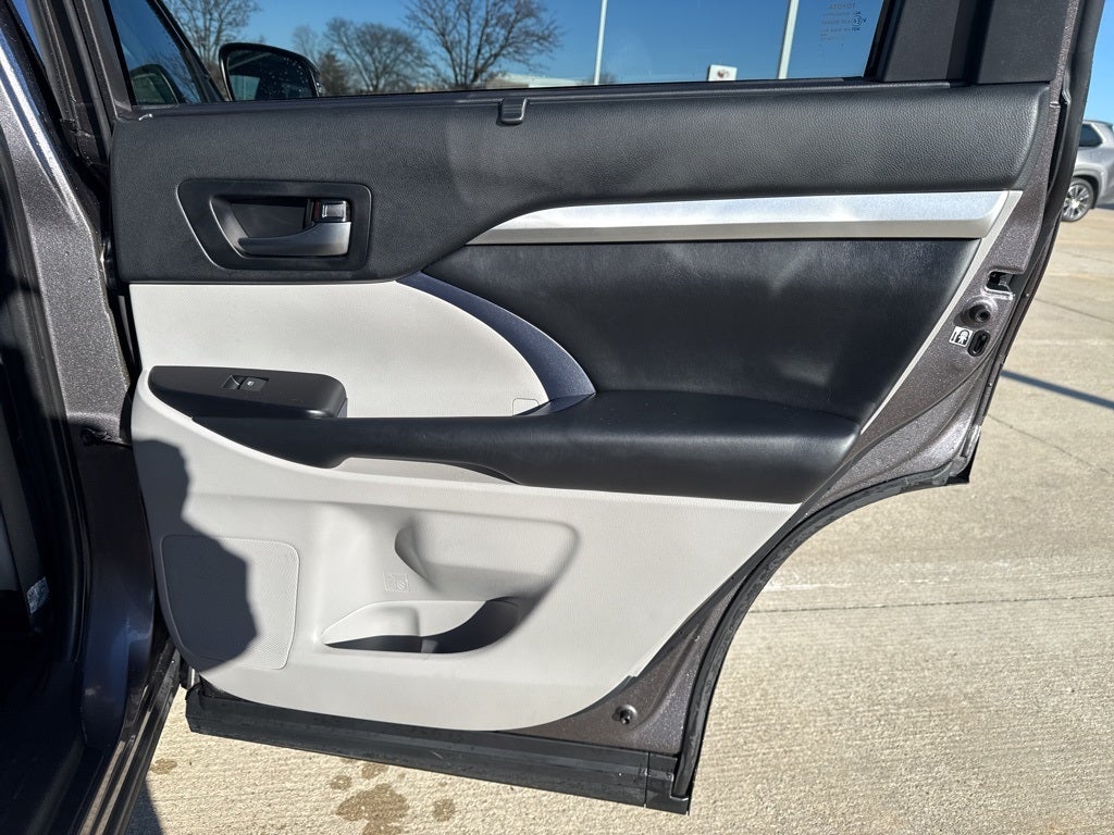 2019 Toyota HIGHLANDER XLE