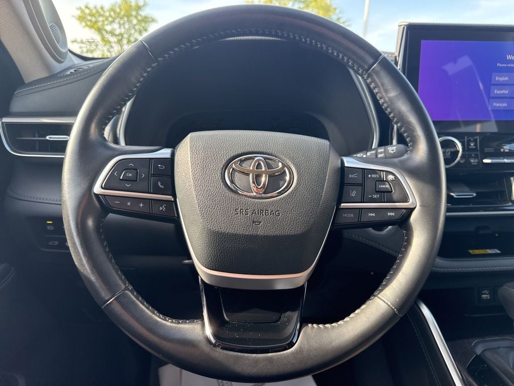 2023 Toyota Highlander Platinum