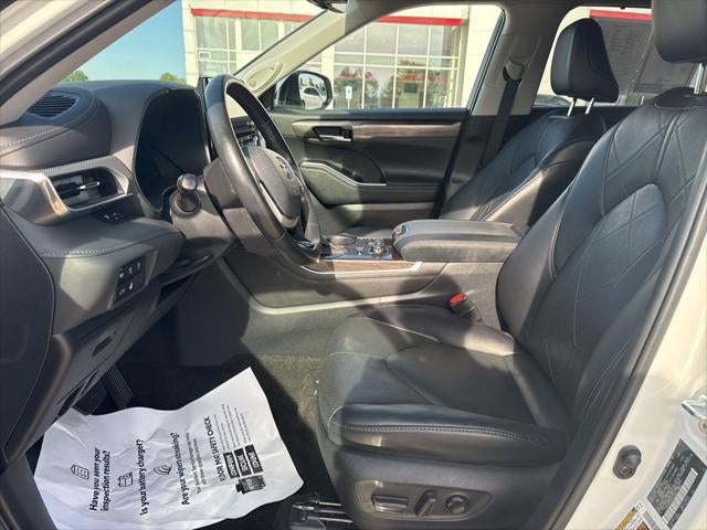 2023 Toyota Highlander Platinum TOYOTA GOLD CERTIFIED