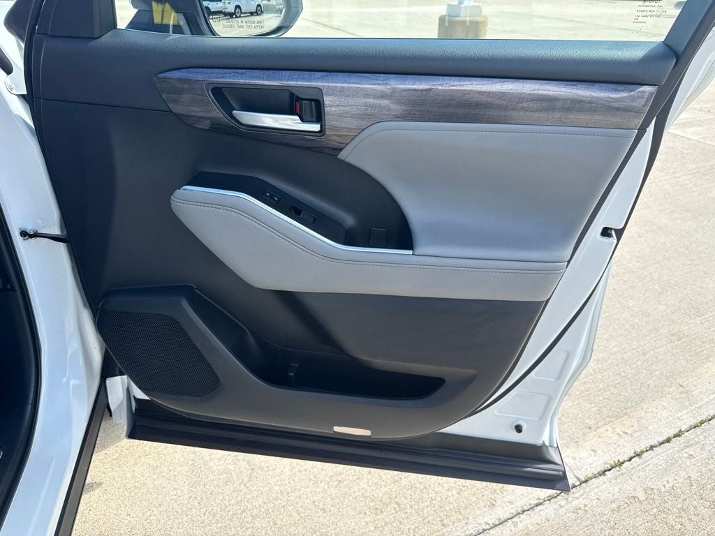 2023 Toyota Highlander Limited