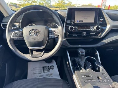 2024 Toyota HIGHLANDER LE GOLD CERTIFIED