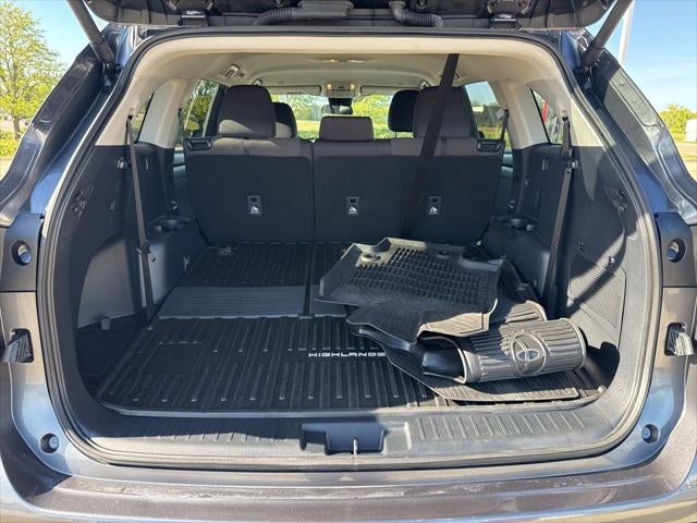 2024 Toyota HIGHLANDER LE GOLD CERTIFIED