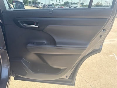 2023 Toyota Highlander XLE