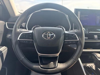 2023 Toyota Highlander XLE