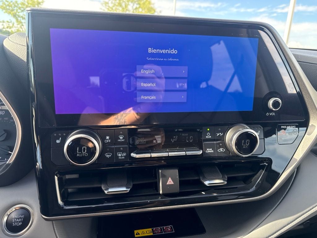 2025 Toyota Highlander XLE TOYOTA CERTIFIED GOLD