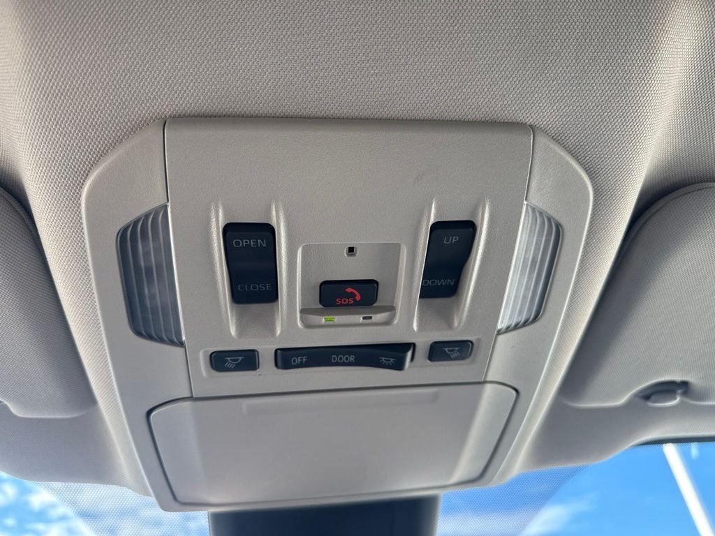 2025 Toyota Highlander XLE TOYOTA CERTIFIED GOLD