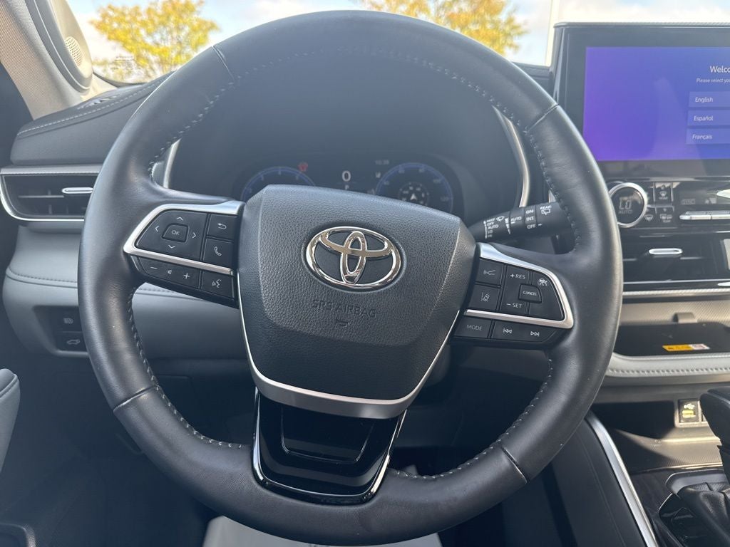2024 Toyota Highlander Platinum