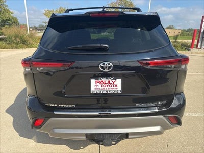 2024 Toyota Highlander Platinum
