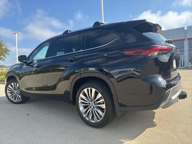 2024 Toyota Highlander Platinum