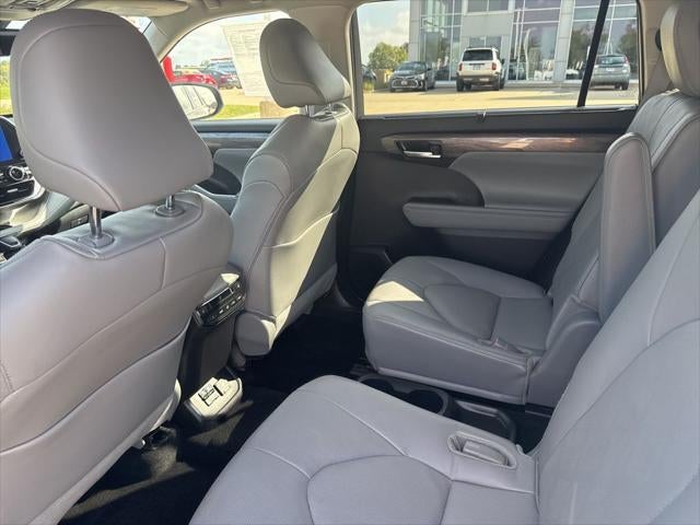 2024 Toyota Highlander Platinum