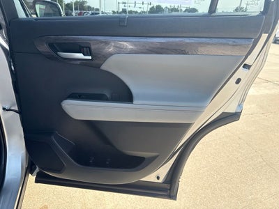 2023 Toyota Highlander Limited