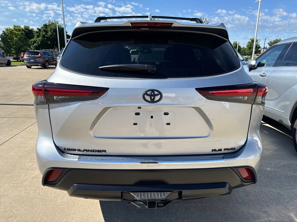 2025 Toyota Highlander XLE
