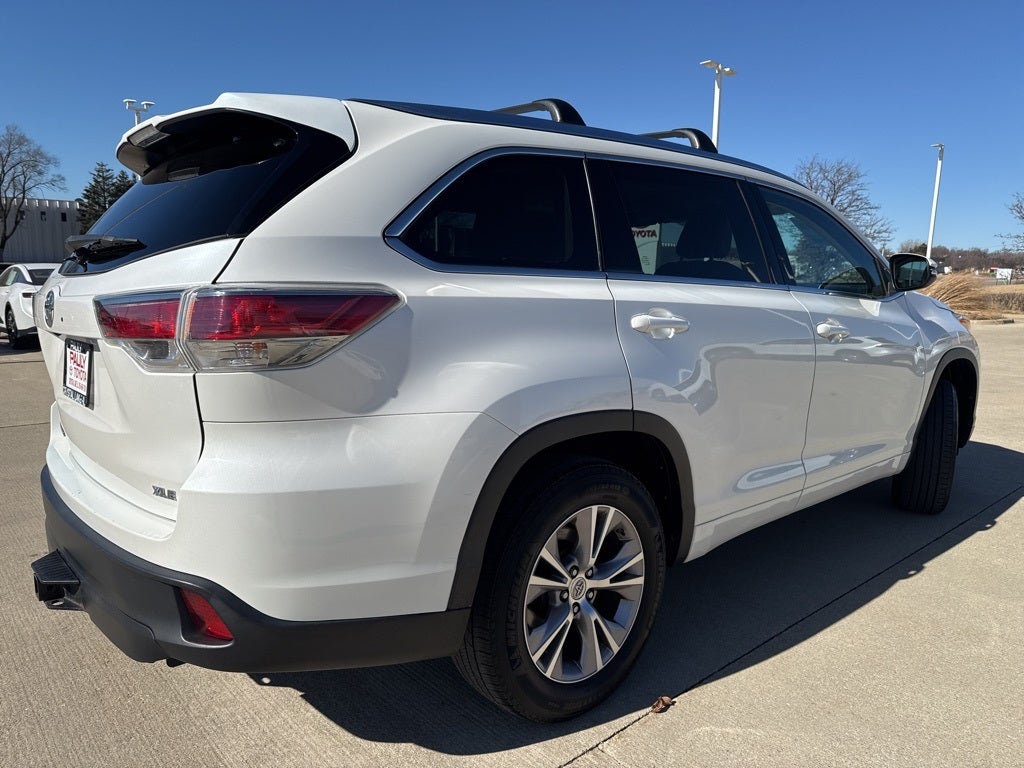 2014 Toyota HIGHLANDER XLE V6