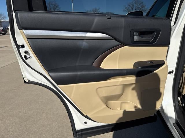 2014 Toyota HIGHLANDER XLE V6