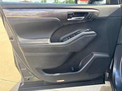 2023 Toyota Highlander Hybrid Limited