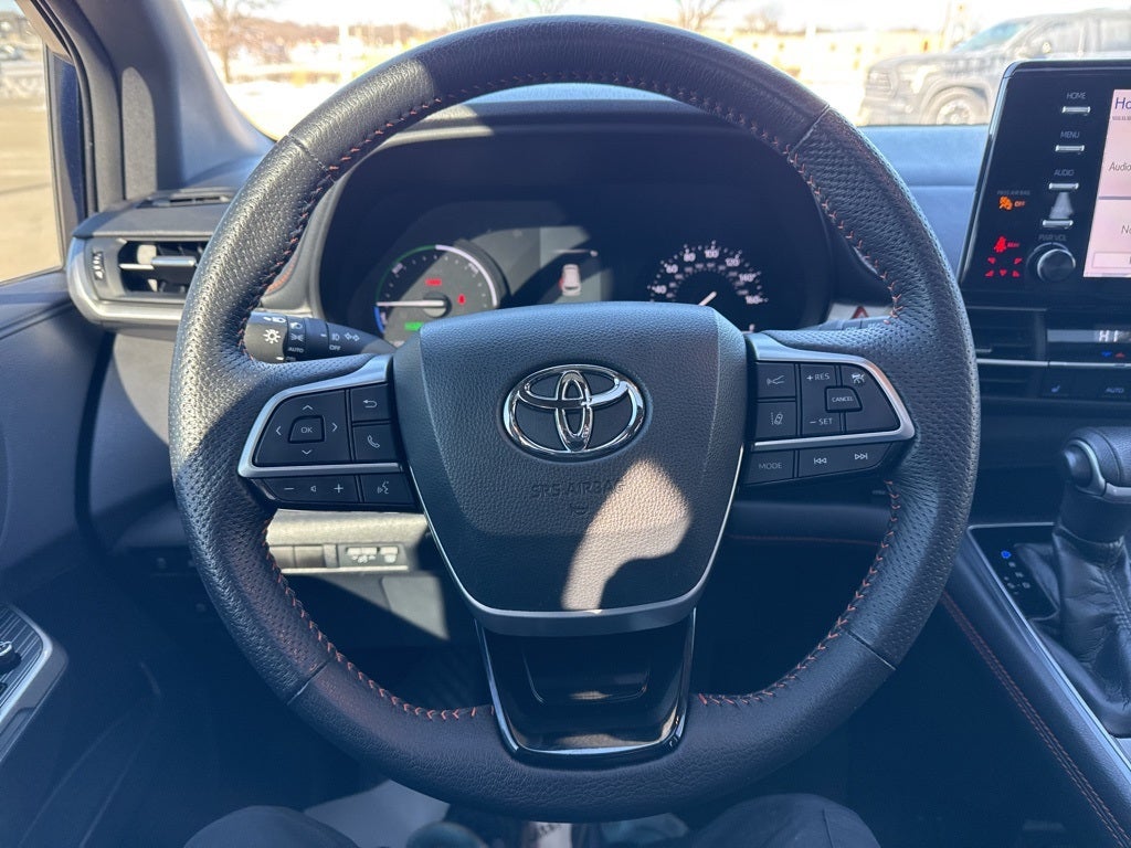 2021 Toyota SIENNA XSE XSE 7 Passenger