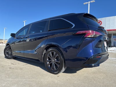 2021 Toyota SIENNA XSE XSE 7 Passenger