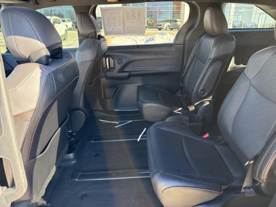 2021 Toyota SIENNA XSE XSE 7 Passenger