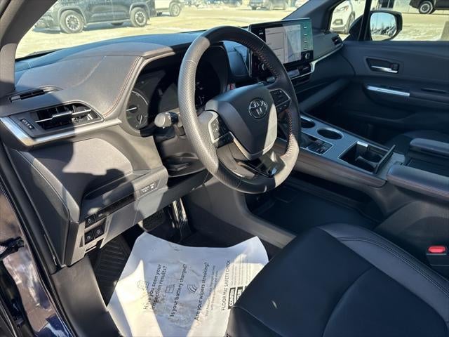 2021 Toyota SIENNA XSE XSE 7 Passenger