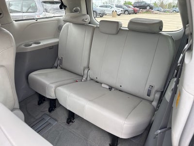 2012 Toyota SIENNA XLE 3.5L XLE 8 Passenger