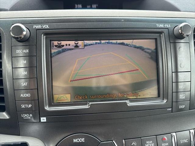 2012 Toyota SIENNA XLE 3.5L XLE 8 Passenger