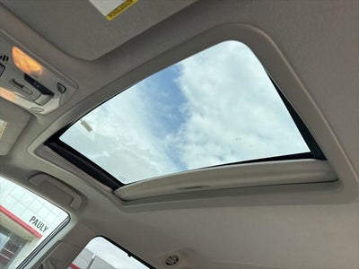 2012 Toyota SIENNA XLE 3.5L XLE 8 Passenger