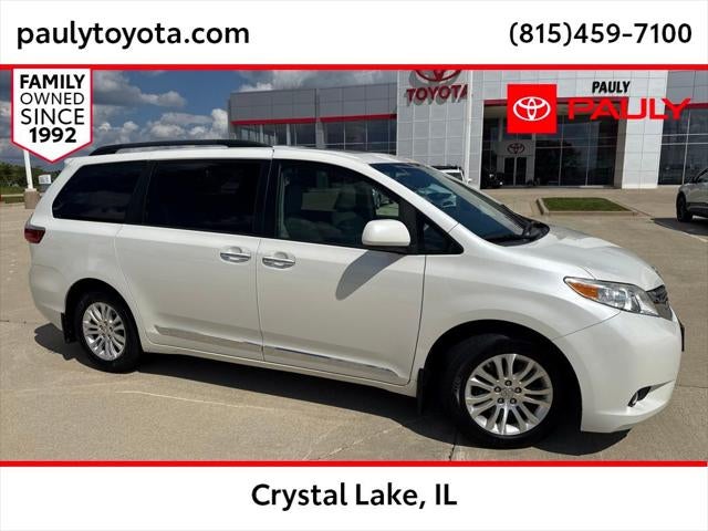 2017 Toyota Sienna XLE 8 Passenger