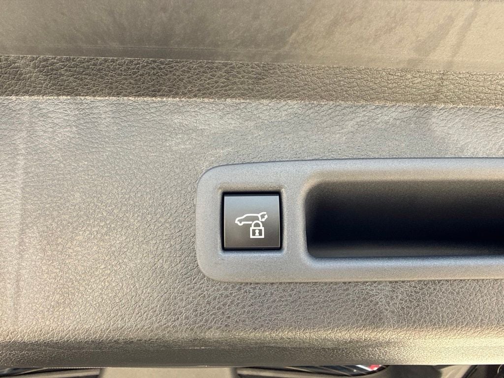 2025 Toyota Sienna Limited 7 Passenger TOYOTA GOLD CERTIFIED