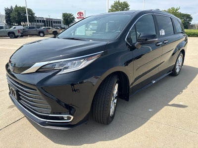 2025 Toyota Sienna Limited 7 Passenger TOYOTA GOLD CERTIFIED