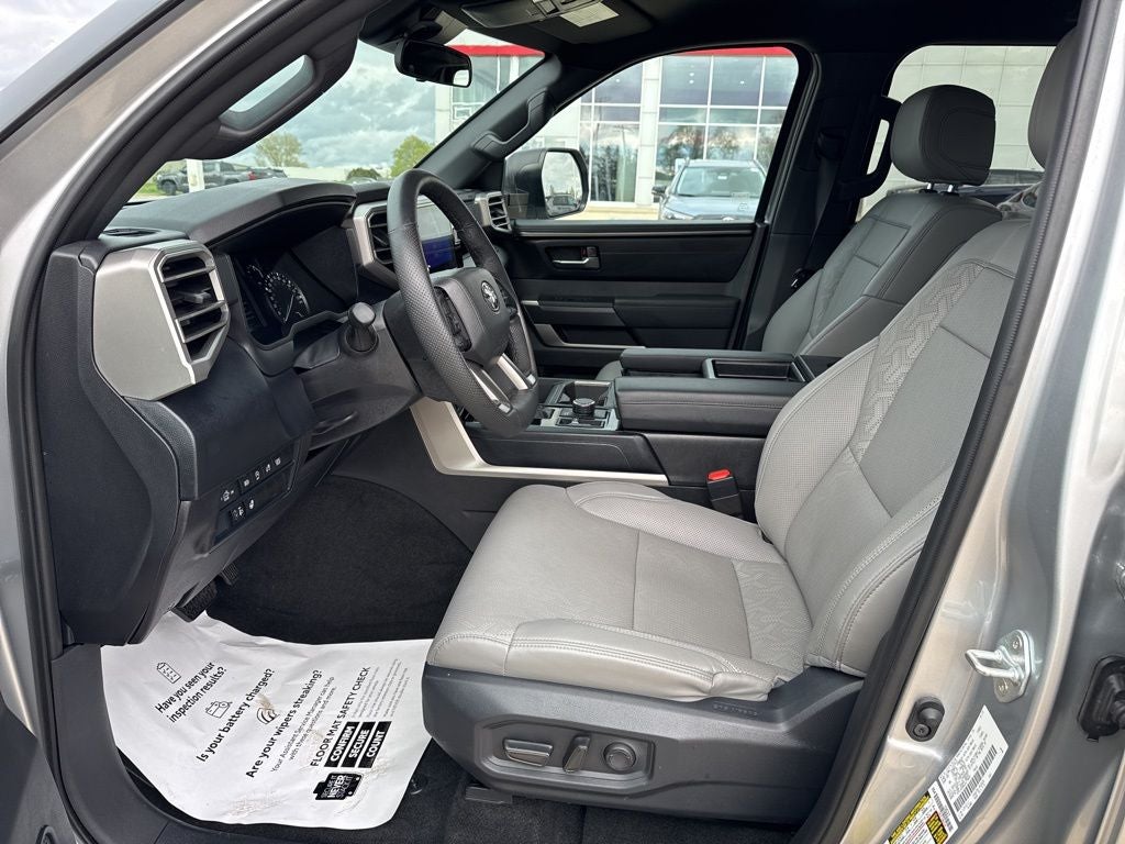 2025 Toyota Tundra SR5