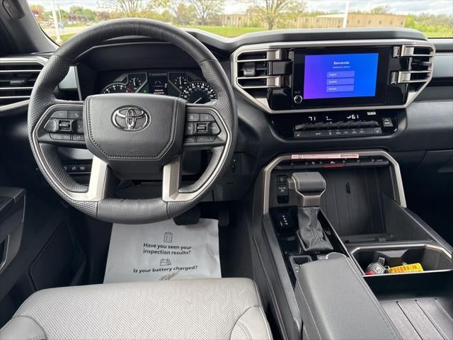 2025 Toyota TUNDRA 4X4 SR5