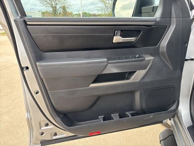 2025 Toyota TUNDRA 4X4 SR5