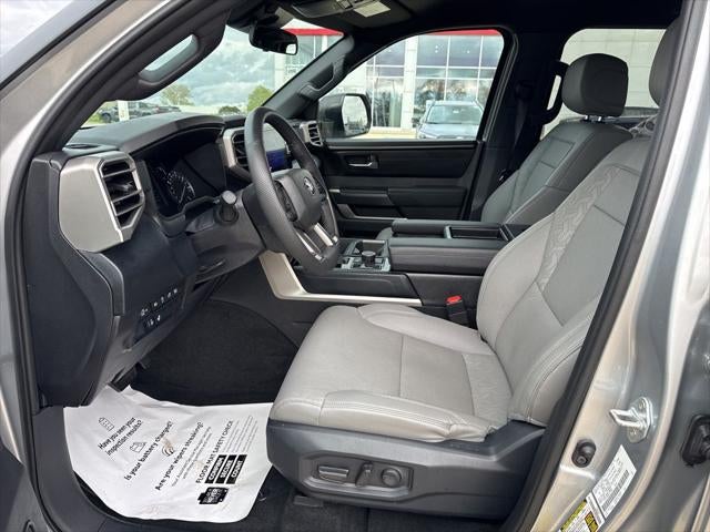 2025 Toyota TUNDRA 4X4 SR5