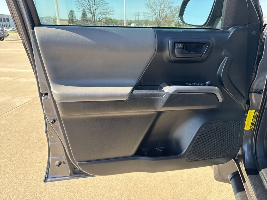 2019 Toyota TACOMA SR5 SR5 V6