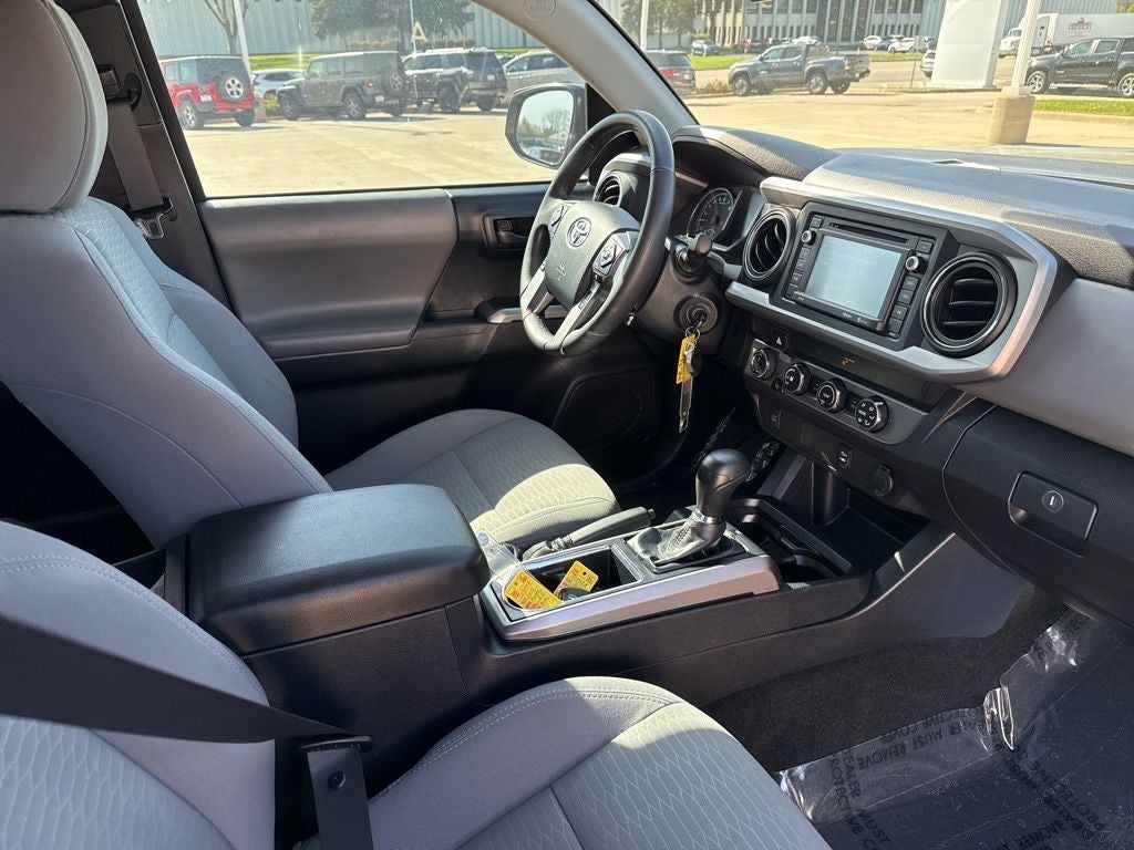 2019 Toyota TACOMA SR5 SR5 V6