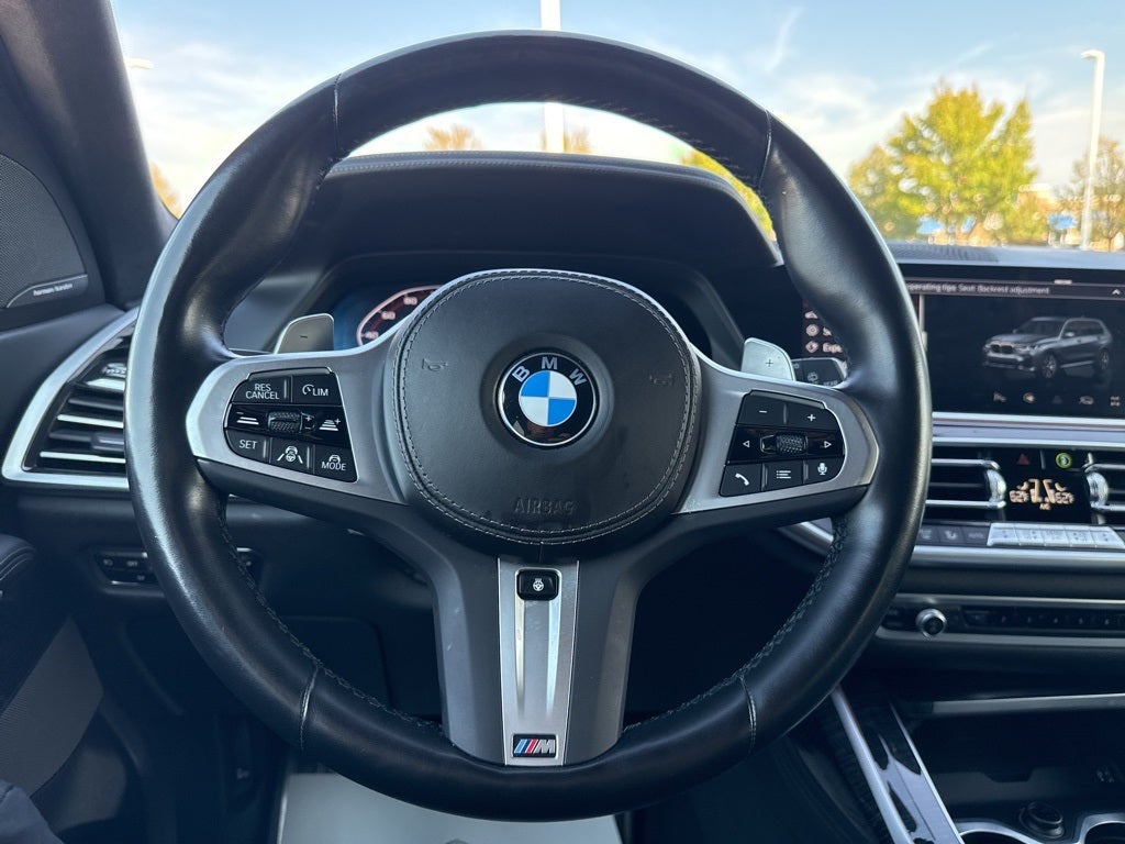 2022 BMW X7 M50i