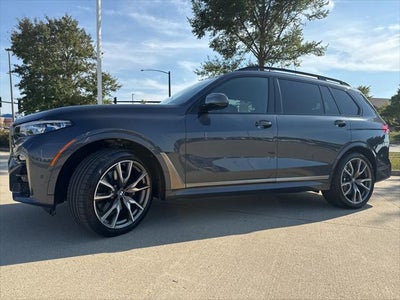 2022 BMW X7 M50i